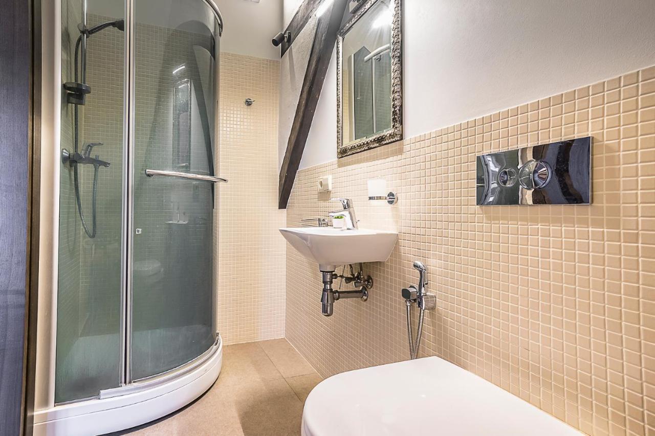 Winwinstay Apartments In Heart Of Old Town Riga Bagian luar foto