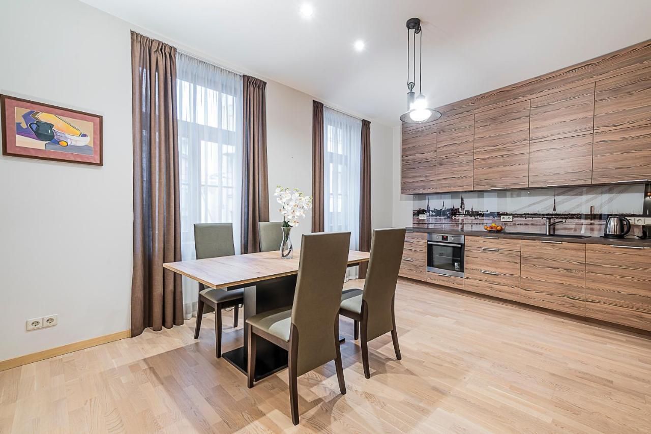 Winwinstay Apartments In Heart Of Old Town Riga Bagian luar foto